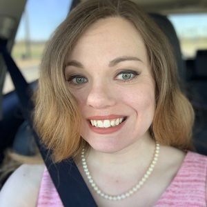 Meet your Posher, Megan